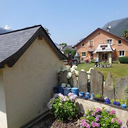 Apartament Chez Corine Marque Badet Luz-Saint-Sauveur Zewnętrze zdjęcie