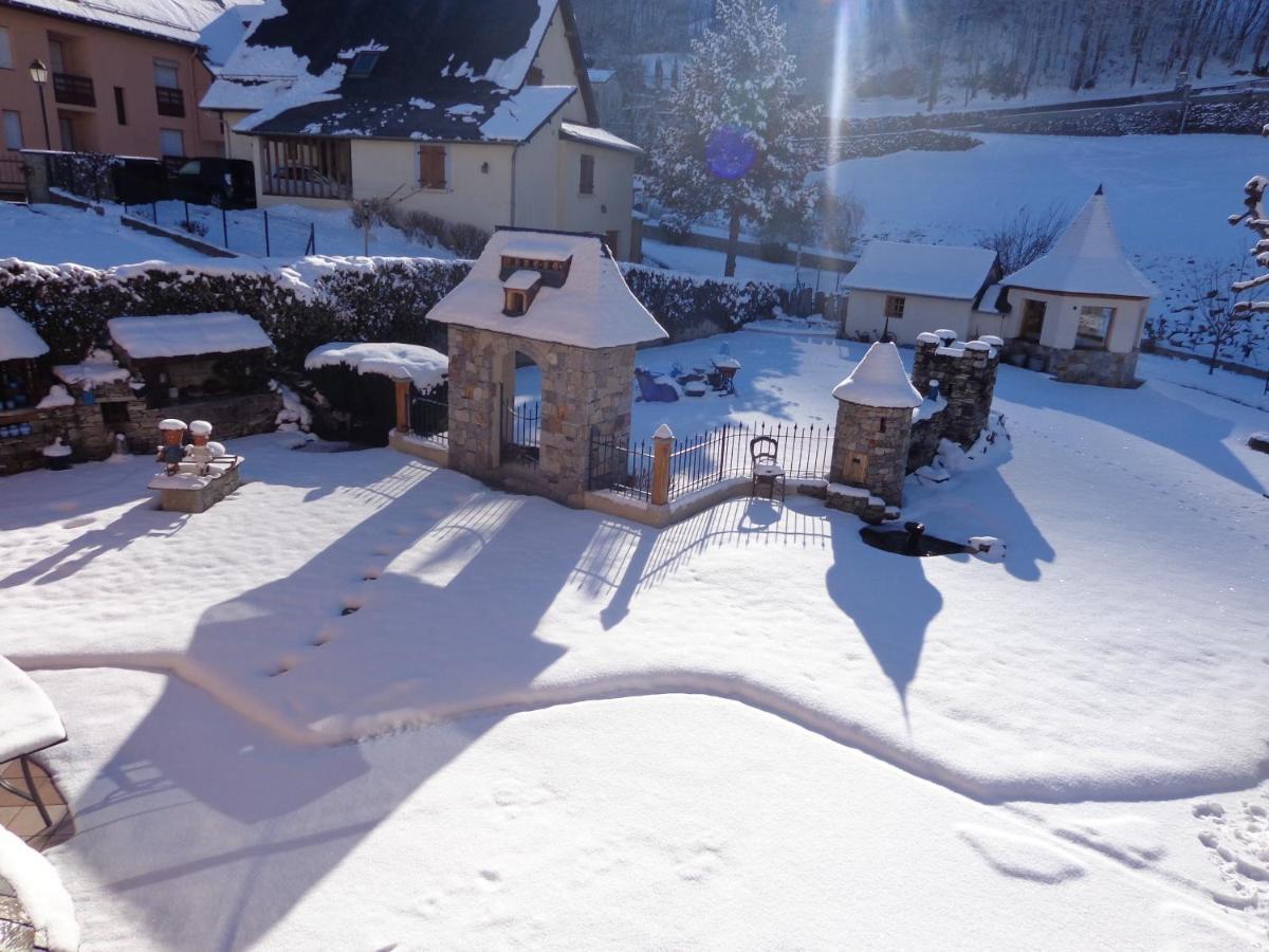 Apartament Chez Corine Marque Badet Luz-Saint-Sauveur Zewnętrze zdjęcie