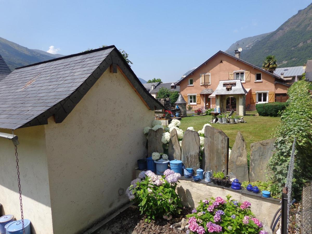 Apartament Chez Corine Marque Badet Luz-Saint-Sauveur Zewnętrze zdjęcie